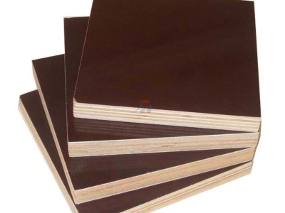鞍山工程建筑模板厂家胶合板价格小红板黑模板建筑覆膜板批发厂家价格