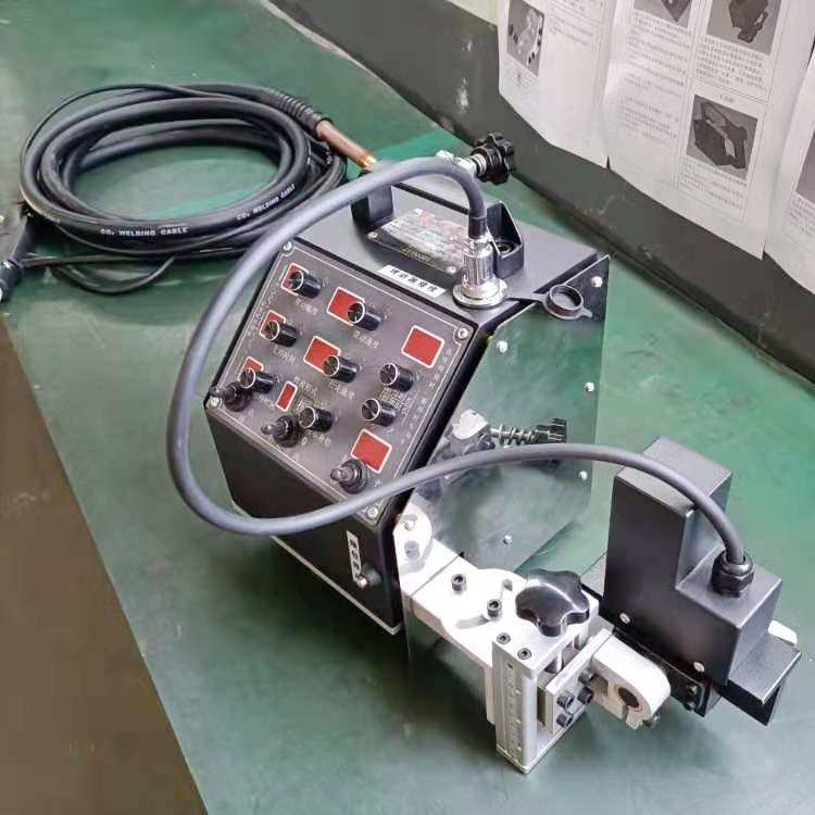 焊镭 管道焊接小车 工业机器人 长期出售