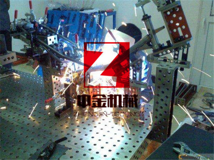 上海钣金工业机器人焊接工位平台厂