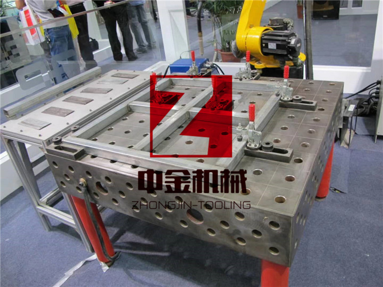 山东钣金工业机器人焊接工装平台定做